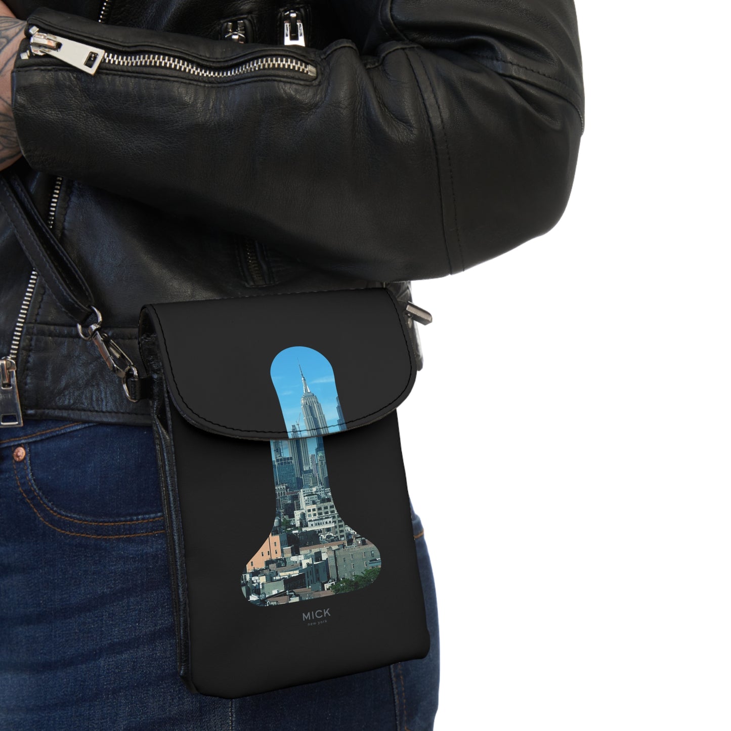 CROSS BODY POUCH