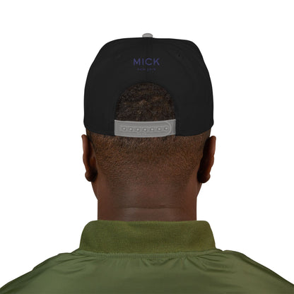CAP WITH RELAXE GRAPHICS