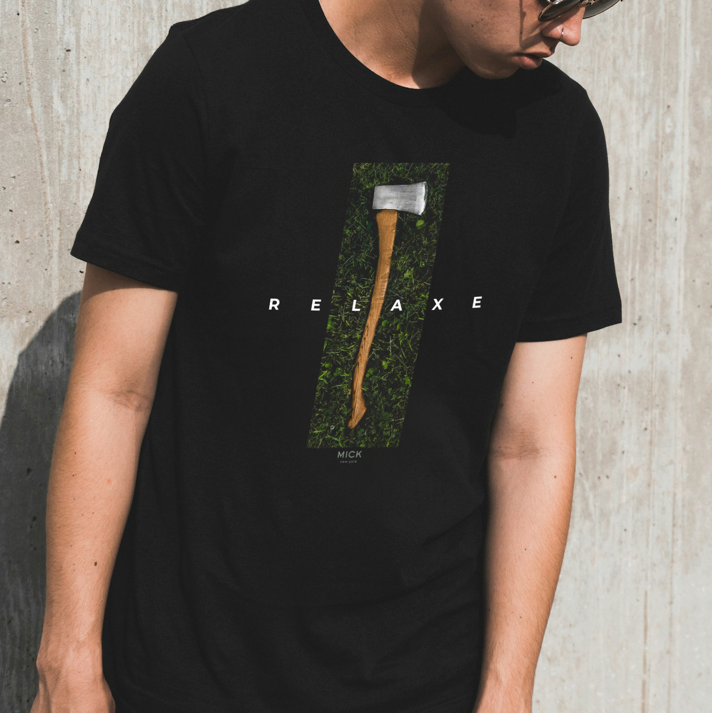 T-SHIRT WITH THE RELAXE PRINT